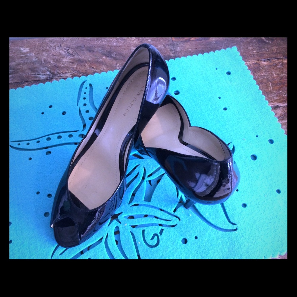 Ann Taylor pumps